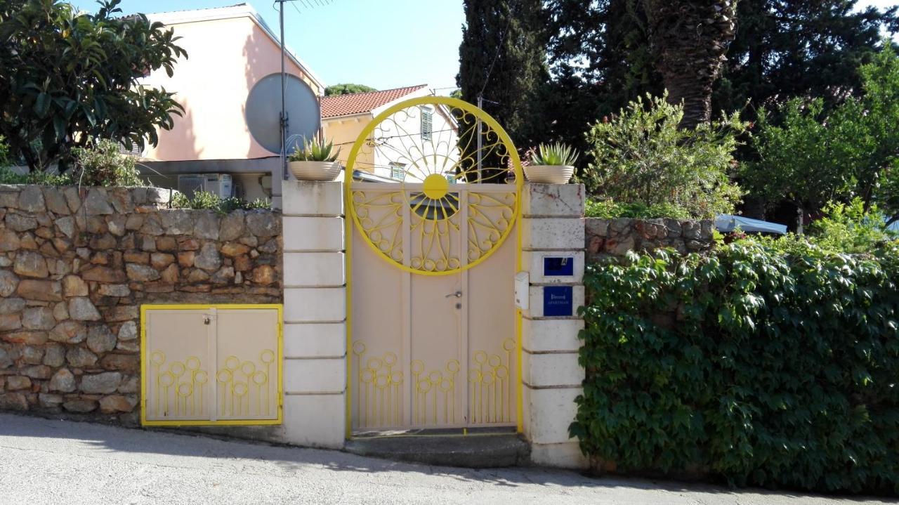 Apartments Veli Lošinj Екстериор снимка