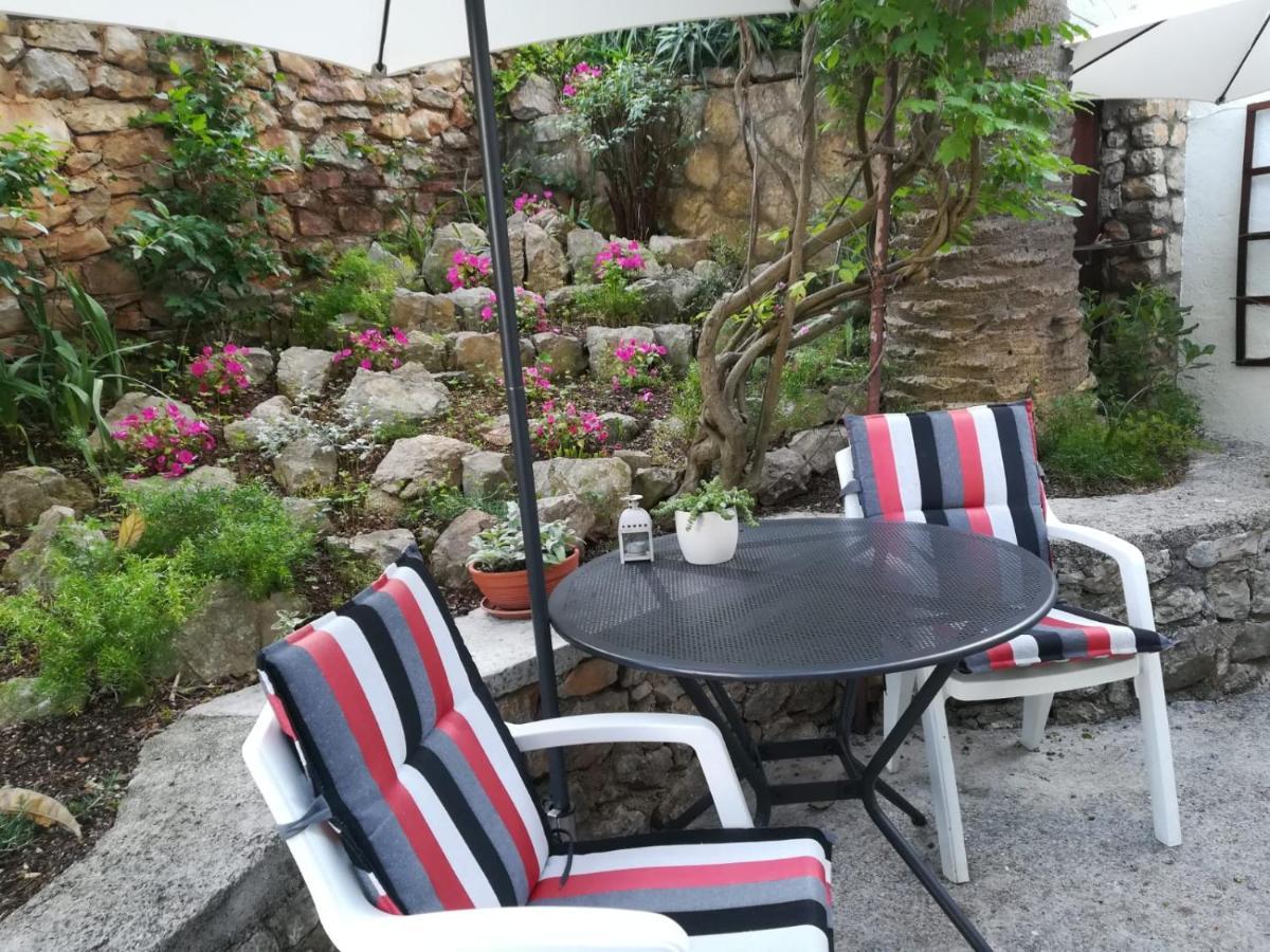 Apartments Veli Lošinj Екстериор снимка