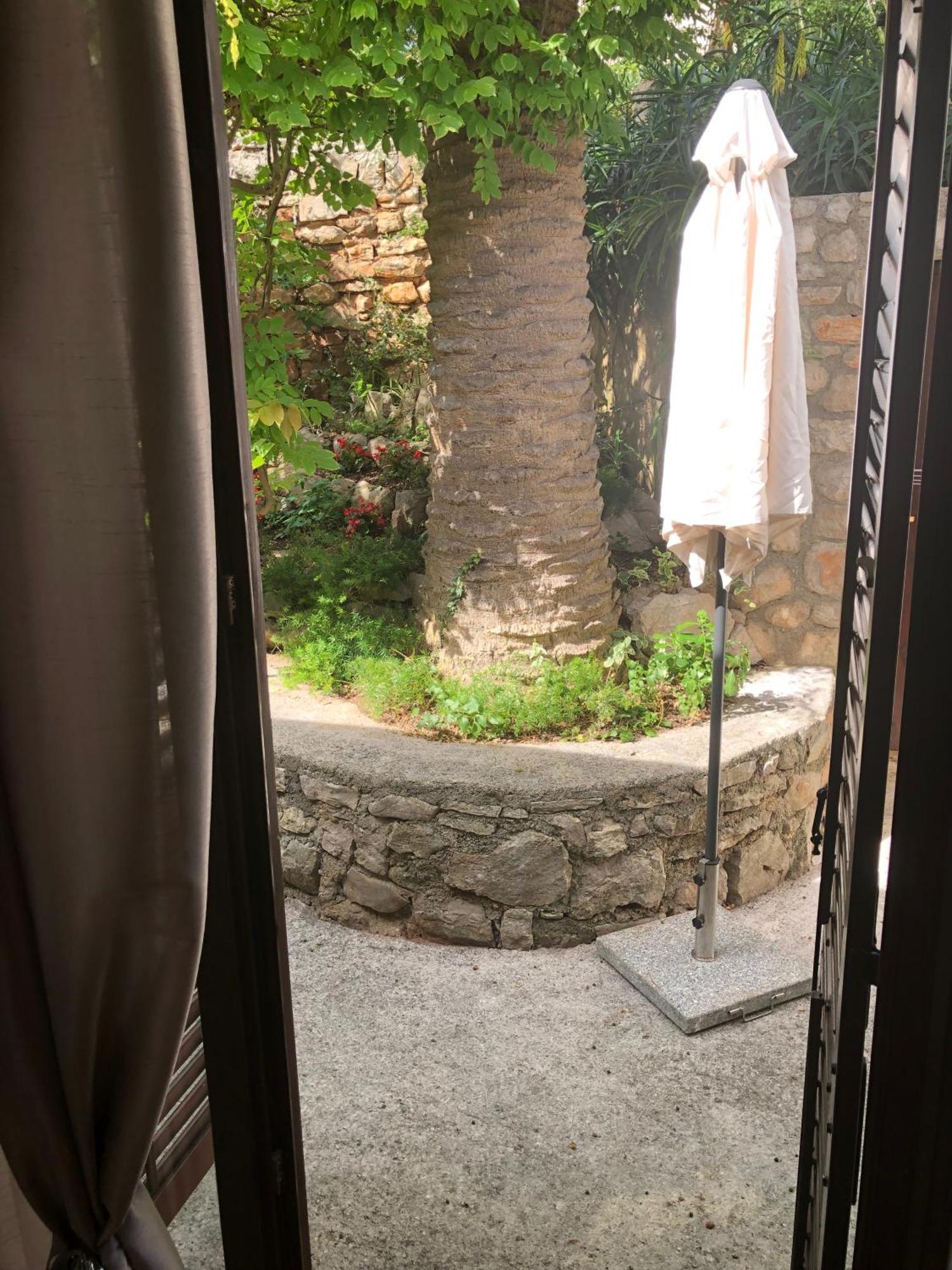 Apartments Veli Lošinj Екстериор снимка