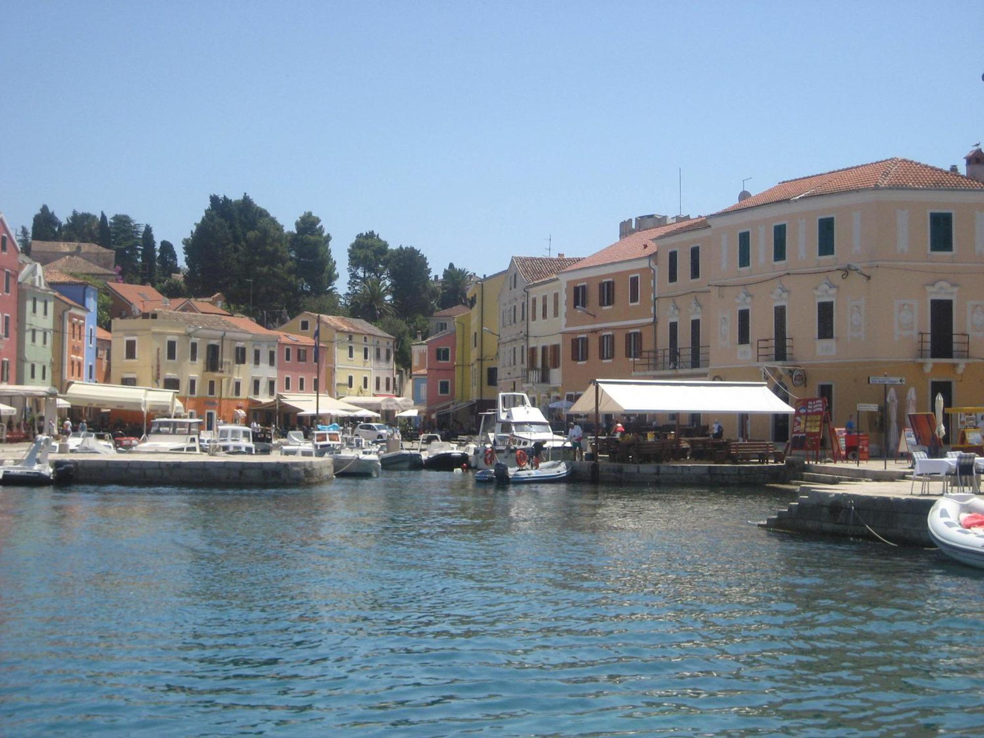 Apartments Veli Lošinj Екстериор снимка